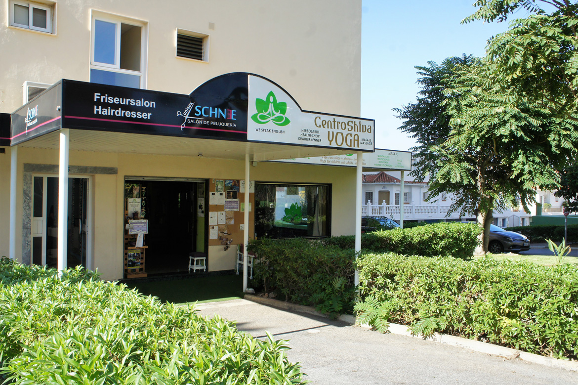 LOCAL AMPLIO CENTRO INTERNACIONAL PLAYA FERRARA