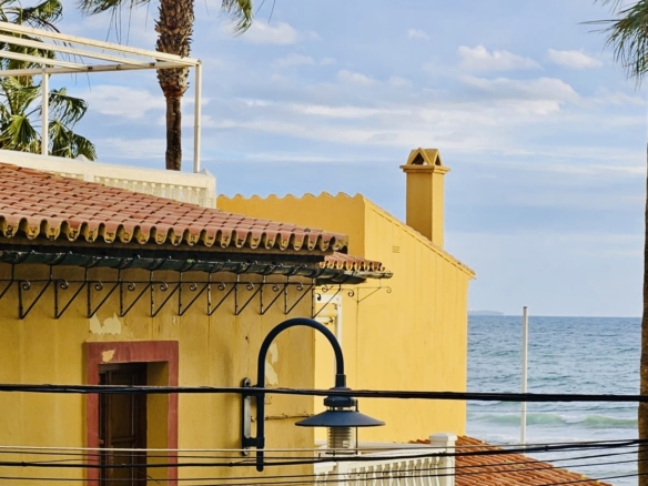 EL MORCHE A UN PASO DE LA PLAYA